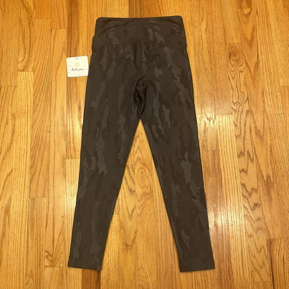 Motion Legging, Matte Camo (Whisper) - Picture 7 of 7